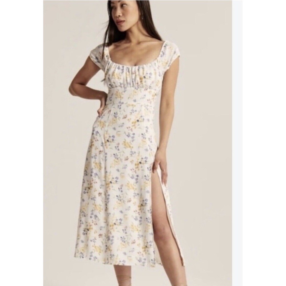 Abercrombie & Fitch White Floral Midi Dress M Petite Puff Sleeve Smocked Milkmad